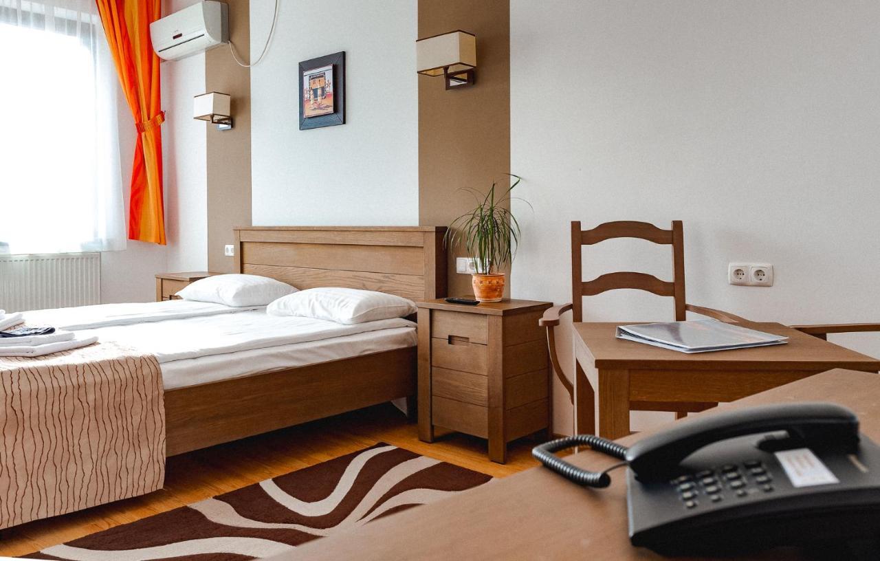 Septimia Hotels & Spa Resort Одорхею-Секуйеск Экстерьер фото