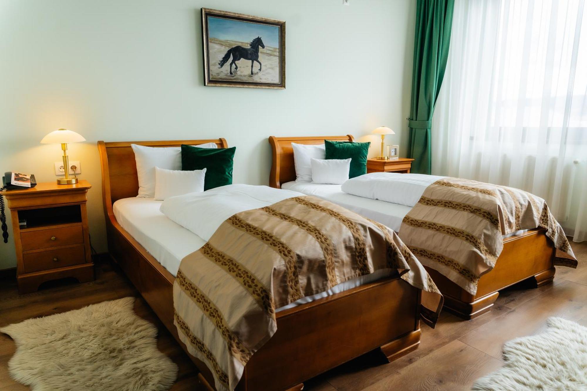 Septimia Hotels & Spa Resort Одорхею-Секуйеск Экстерьер фото